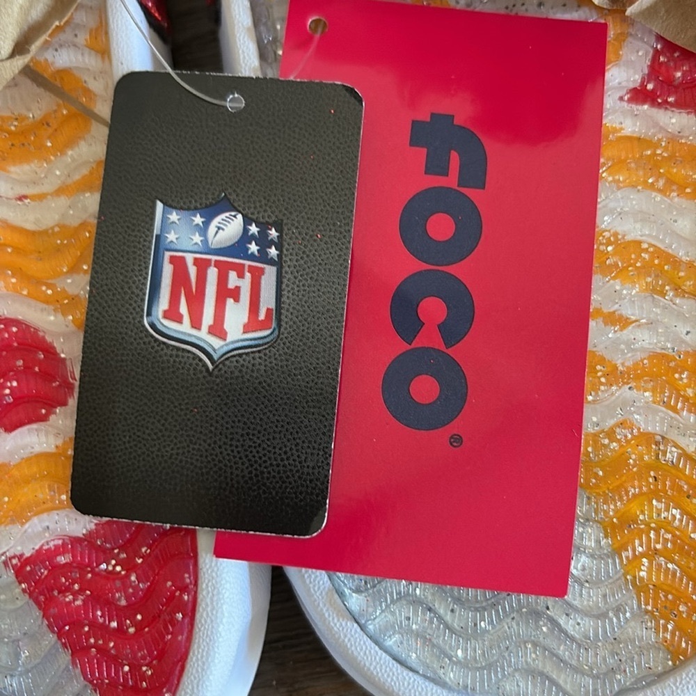 ❌SOLD❌ NWT [FOCO] Kansas City Chiefs NFL Sparkle Gel Slide Sandals Womens L 9/10 - Picture 10 of 12